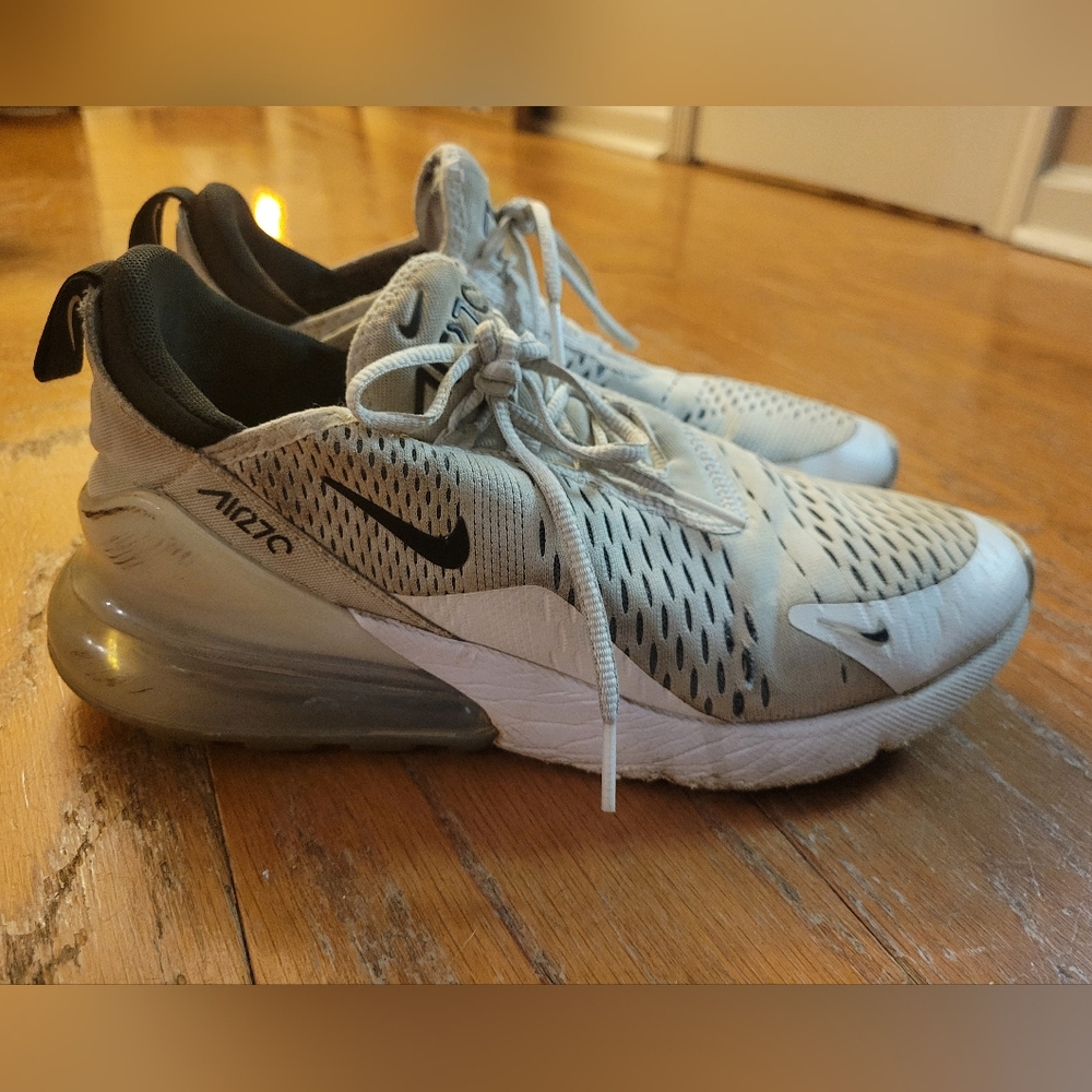 Nike Air Max 270 Light Gray Black Athletic Shoes